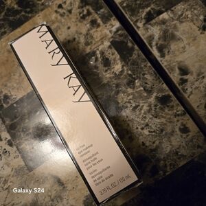 Mary Kay Eye Primer - Classic Black and Cream